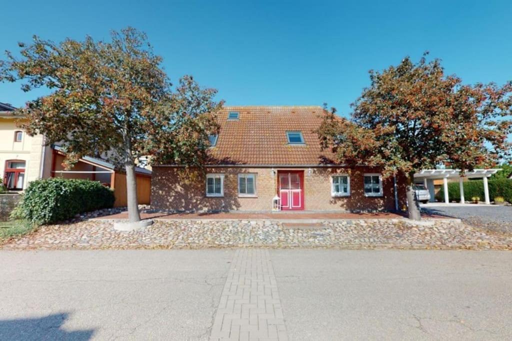 Idyllisches Grosses Ferienhaus Femern Eksteriør billede